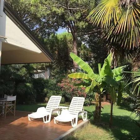 Casa Paola Exclusive Seafront 240 Smq, Garden 600 Sqm