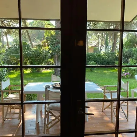 Casa Paola Exclusive Seafront 240 Smq, Garden 600 Sqm
