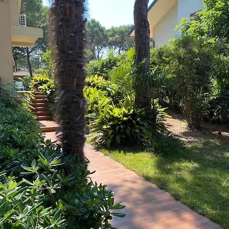 Villa Casa Paola Exclusive Seafront 240 Smq, Garden 600 Sqm *
