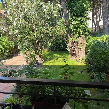Casa Paola Exclusive Seafront 240 Smq, Garden 600 Sqm * Lignano Sabbiadoro