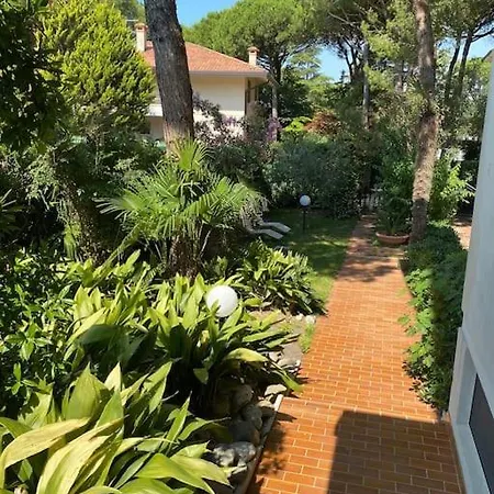 Casa Paola Exclusive Seafront 240 Smq, Garden 600 Sqm Villa