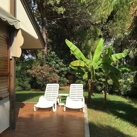 Casa Paola Exclusive Seafront 240 Smq, Garden 600 Sqm Villa