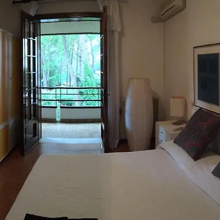 Casa Paola Exclusive Seafront 240 Smq, Garden 600 Sqm *